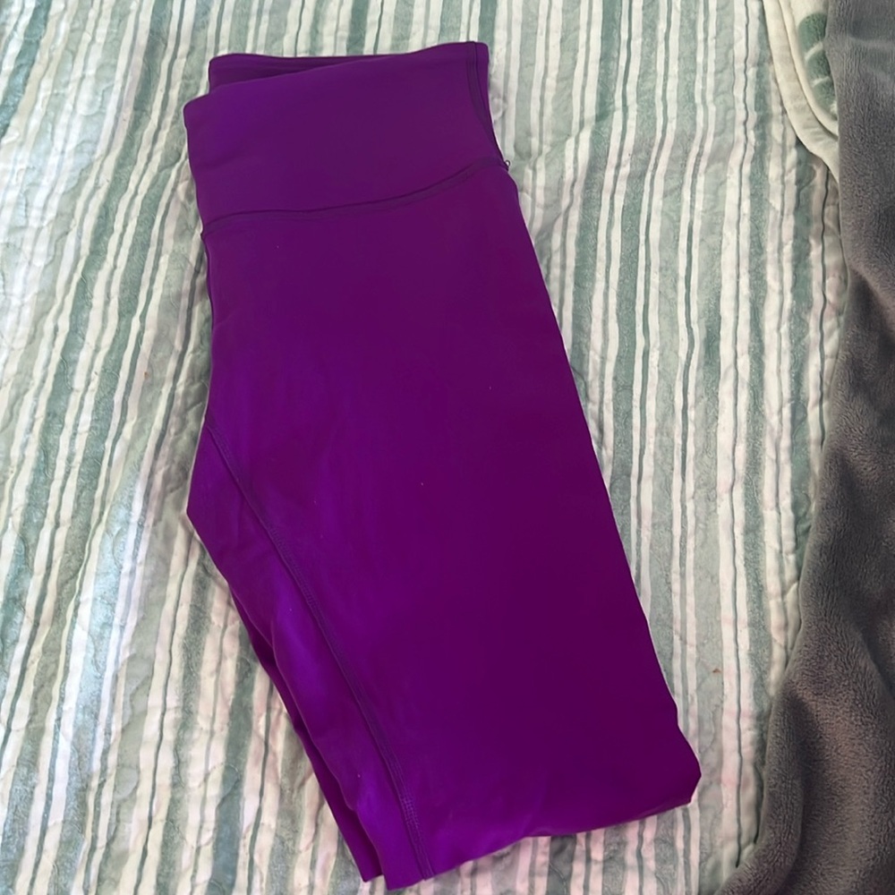 Lululemon 7/8 purple HTF high rise 25” pant